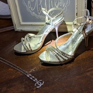 Sliver rhinestone open Toe heel shoe